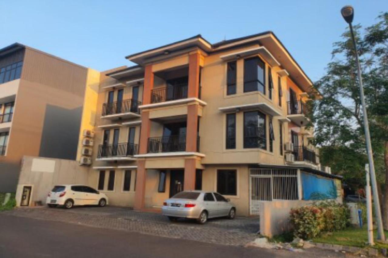 Oyo 93109 Garden Homestay 1 Tpr Surabaya Dış mekan fotoğraf