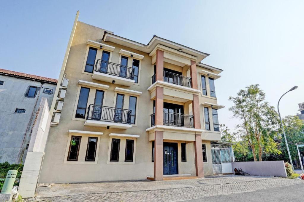 Oyo 93109 Garden Homestay 1 Tpr Surabaya Dış mekan fotoğraf